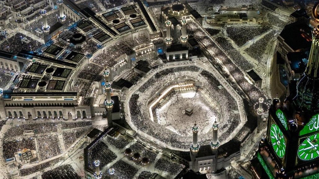 في ليلة 29 رمضان بالمسجد الحرام.. 4 ملايين مصل ومعتمر