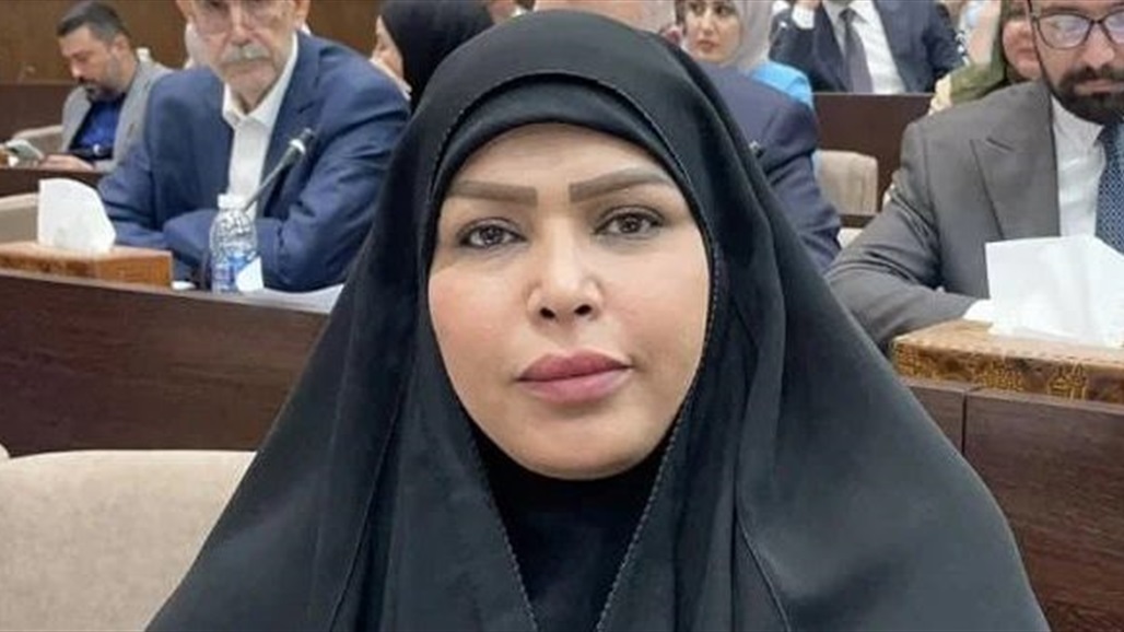 عقب فرض ترامب رسوم جمركية على العراق.. برلمانية تطالب بطرد السفيرة الأمريكية من بغداد