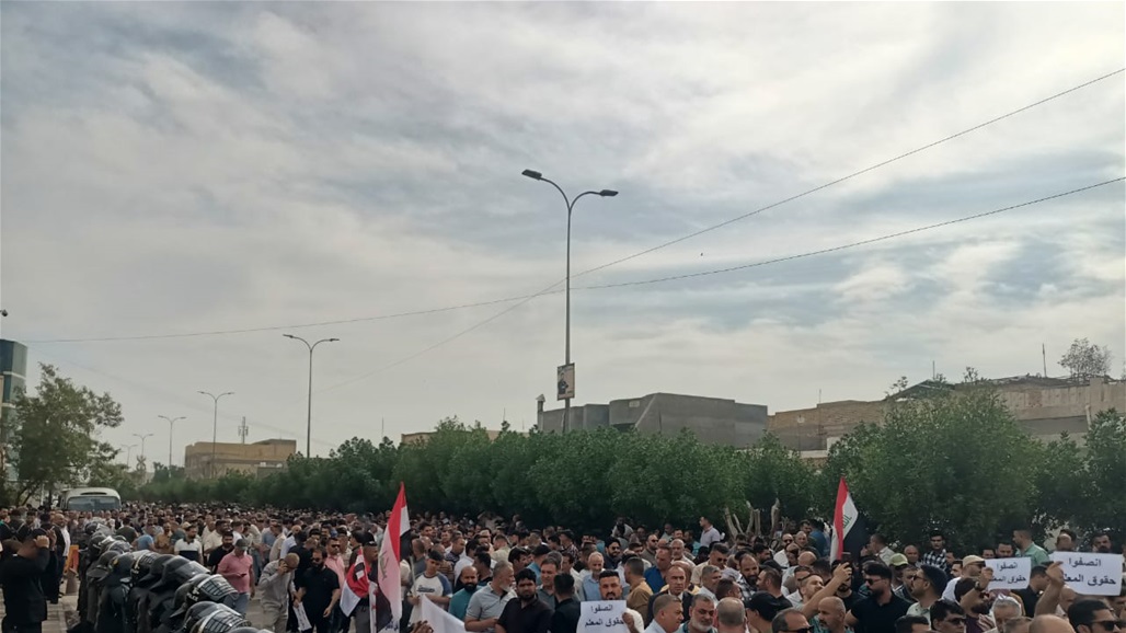 مدارس المحافظات &quot;صامتة&quot; والصخب بالشوارع.. الأطفال يعودون للمنازل واعتقالات بصفوف التربويين