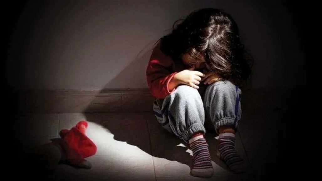 &quot;آثار عض وكدمات&quot;.. وفاة طفلة &quot;تحت التعذيب&quot; على يد والدها وزوجته شرقي بغداد