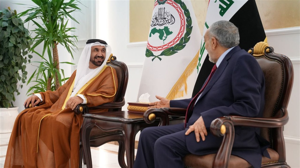 رئيس البرلمان العربي يصل إلى بغداد