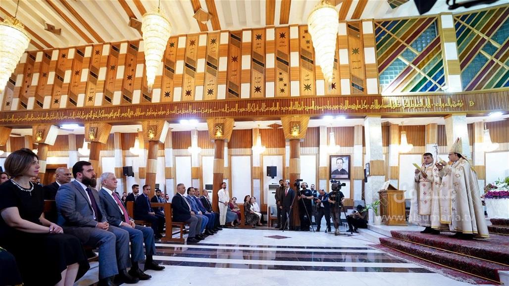 بالصور.. قداس عيد القيامة في كنيسة سيدة النجاة
