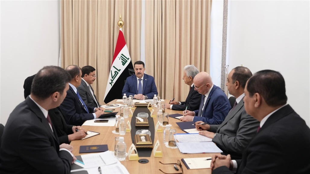 رئيس الوزراء يؤكد على دعم الحكومة للقطاع الصناعي الخاص وإعطائه الأولوية بالاهتمام