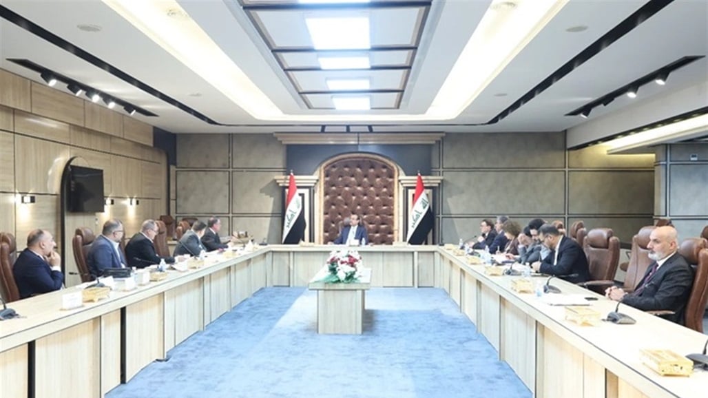المالية النيابية: الرواتب مؤمنة ويجب مراقبة مبيعات الدولار والحوالات