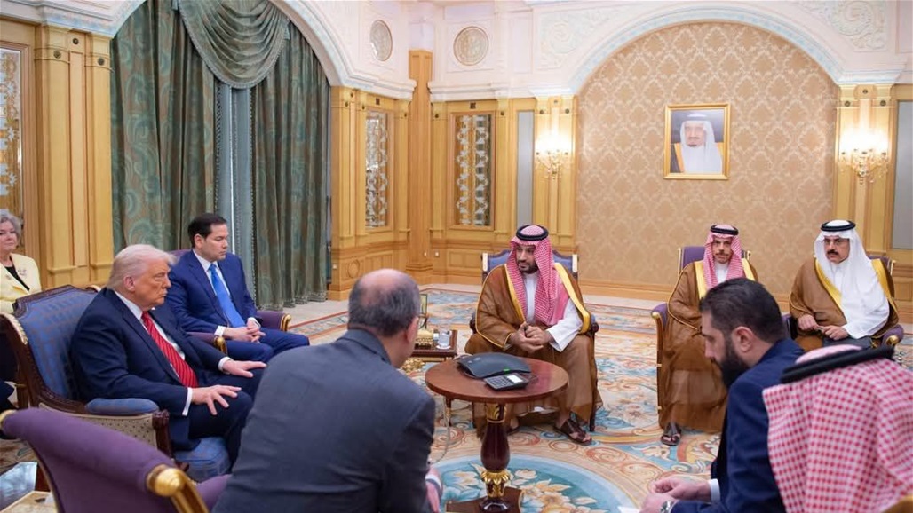 البيت الأبيض: الشرع أبلغ ترامب بأنه يدعو الشركات الأمريكية للاستثمار في قطاع النفط والغاز بسوريا
