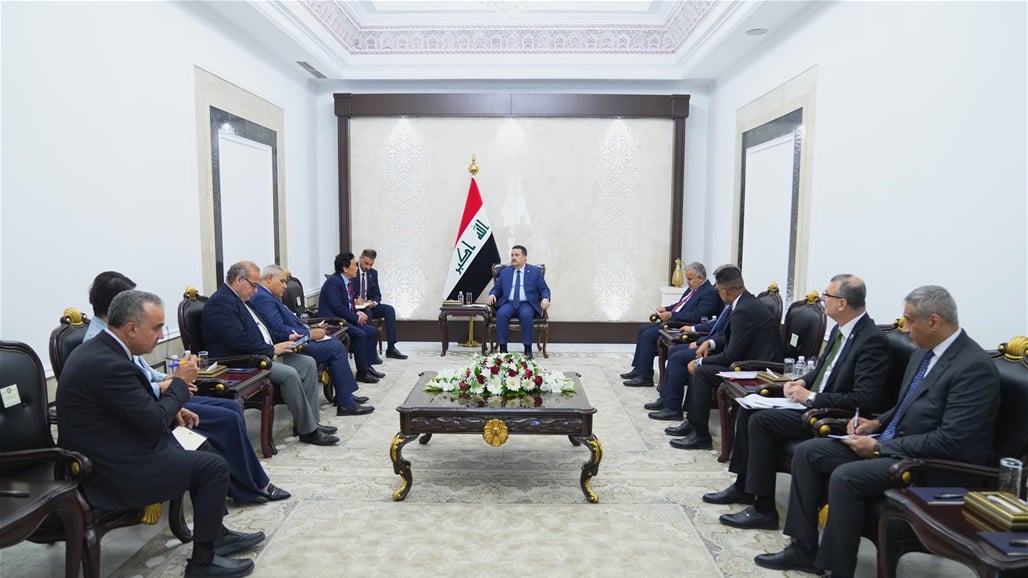 رئيس الوزراء يشدد على ضرورة ترجمة توصيات مؤتمرات بغداد للمياه لمواجهة التغيرات المناخية
