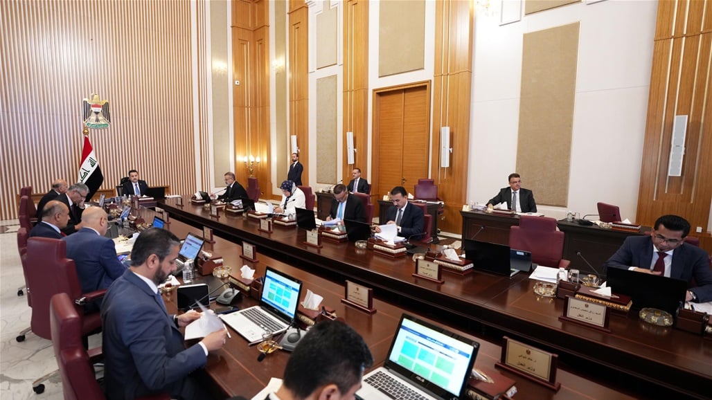اعفاء مسؤولين وإحالة للمحاكم.. مجلس الوزراء يقرّ توصيات التحقيق بملف إعادة تأهيل السكك الحديدية