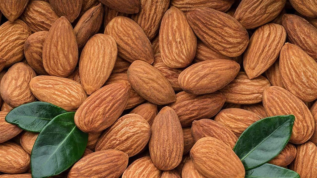 يحسن سكر الدم ويحمي الإنسان من أمراض خطيرة.. فوائد مذهلة للوز