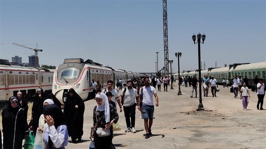 مشاهد من وصول قطارات الجماهير الرياضية من البصرة إلى بغداد
