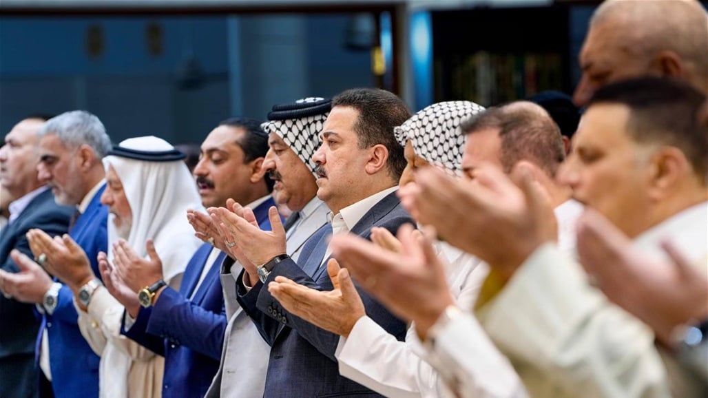 السوداني يشارك المواطنين تأدية صلاة عيد الأضحى المبارك (صور)