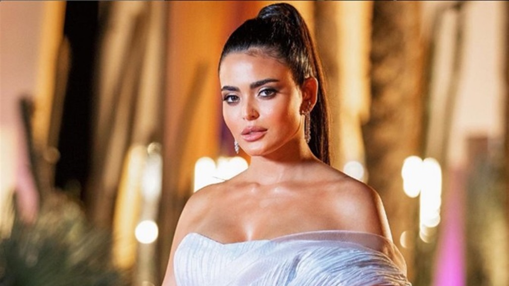 أسماء جلال تنشر صورًا جديدة من زفاف أمينة خليل في اليونان