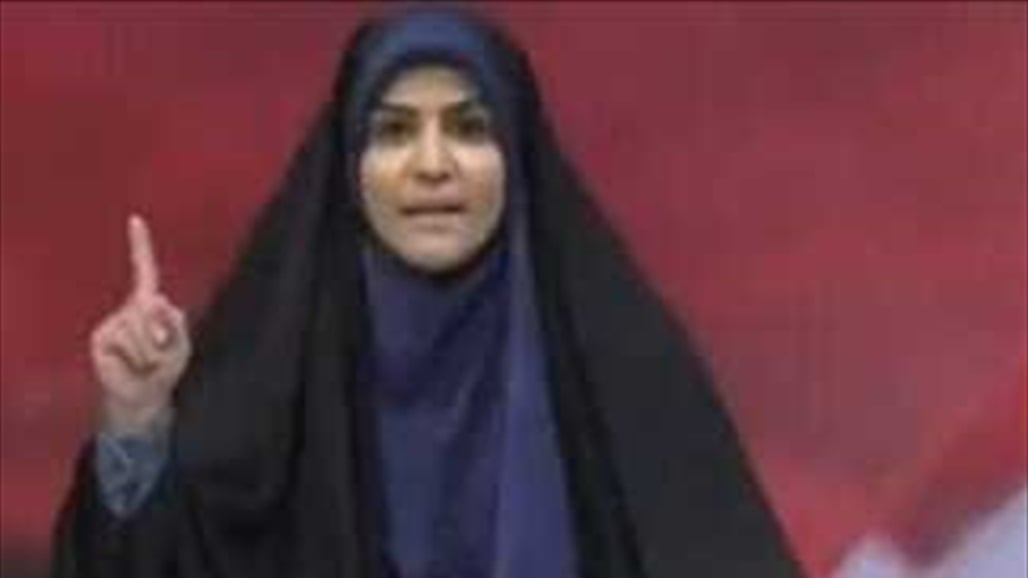 هذا ما قالته مذيعة التلفزيون الإيراني أثناء تعرضه للقصف