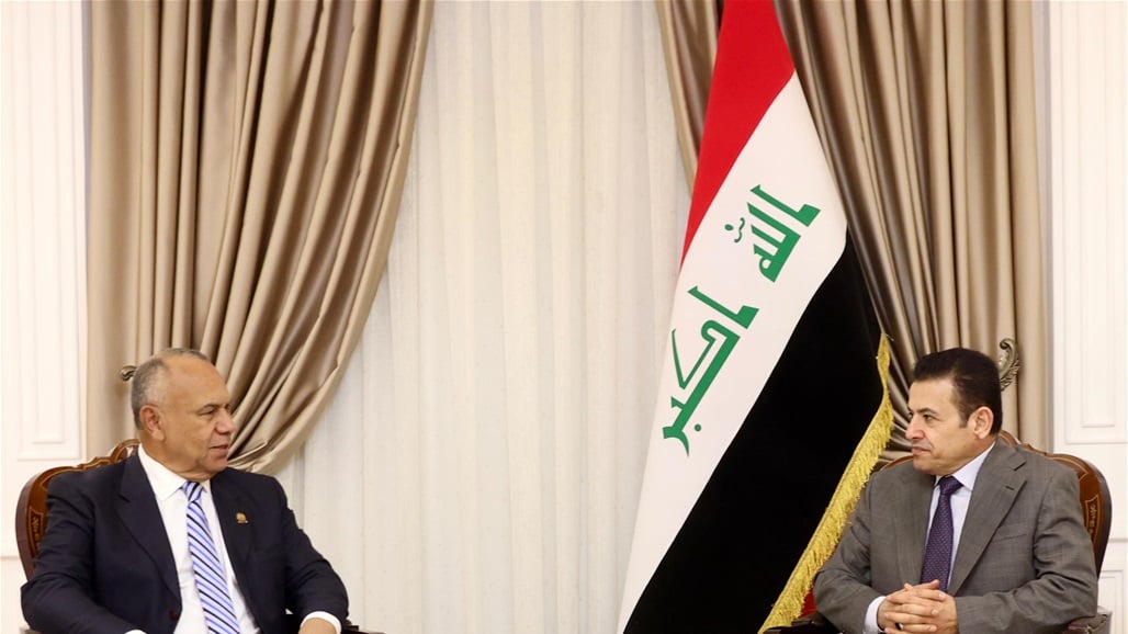 الأعرجي والسفير الفنزويلي على طاولة واحدة في بغداد