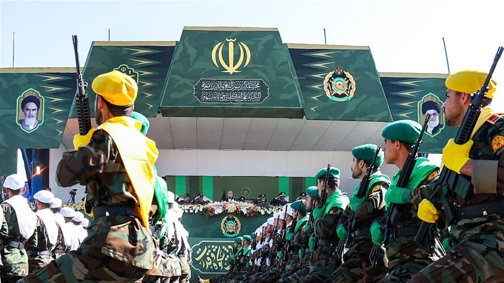 مسؤولون إيرانيون: سنضرب القواعد الأمريكية في العراق والدول العربية إذا هاجمتنا