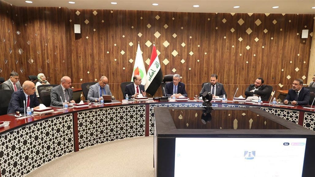 العراق يقلل استيراد البنزين