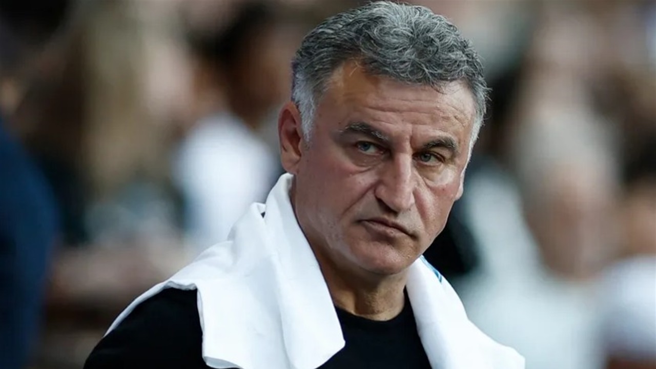 مدرب فرنسي شهير يقترب من الدوري السعودي