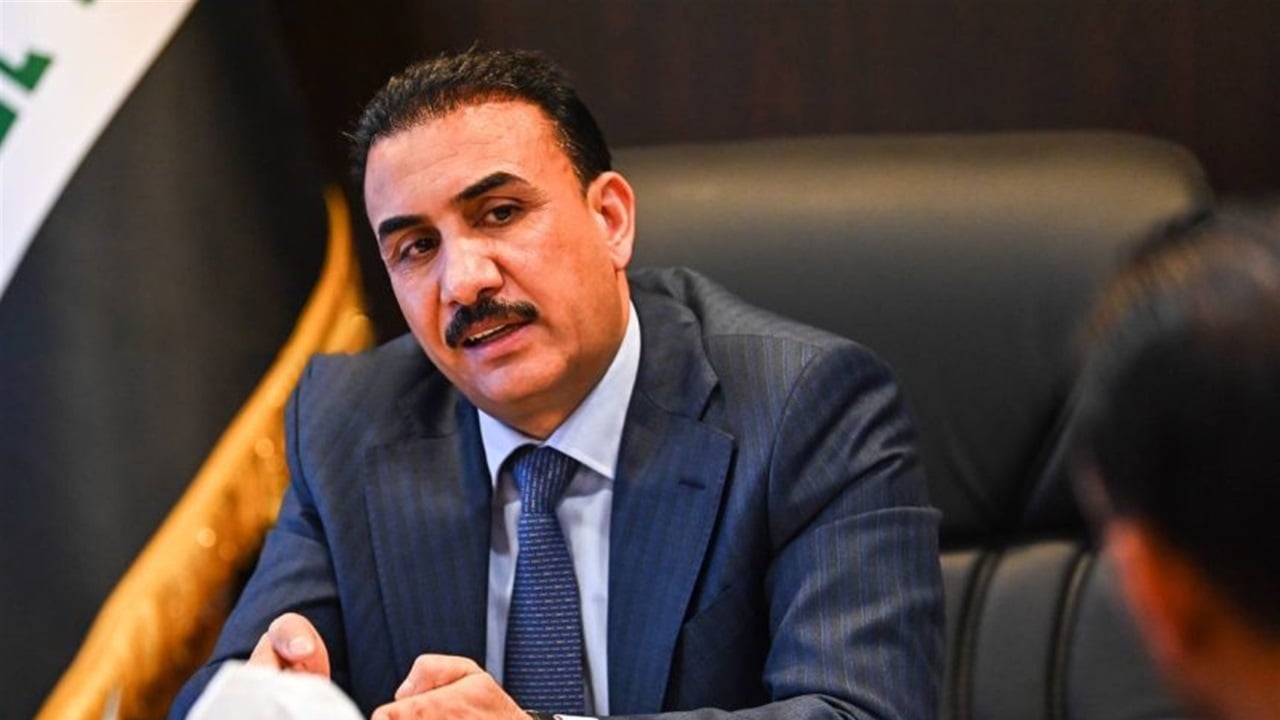 وزير التربية يصادق على تعيين 357 خريجا