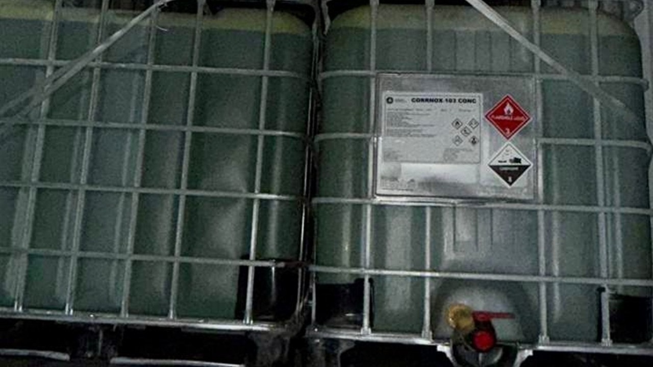 اُوهمت بانها بضائع منزلية.. العراق يحبط ادخال مواد كيميائية خطرة قابلة للاشتعال