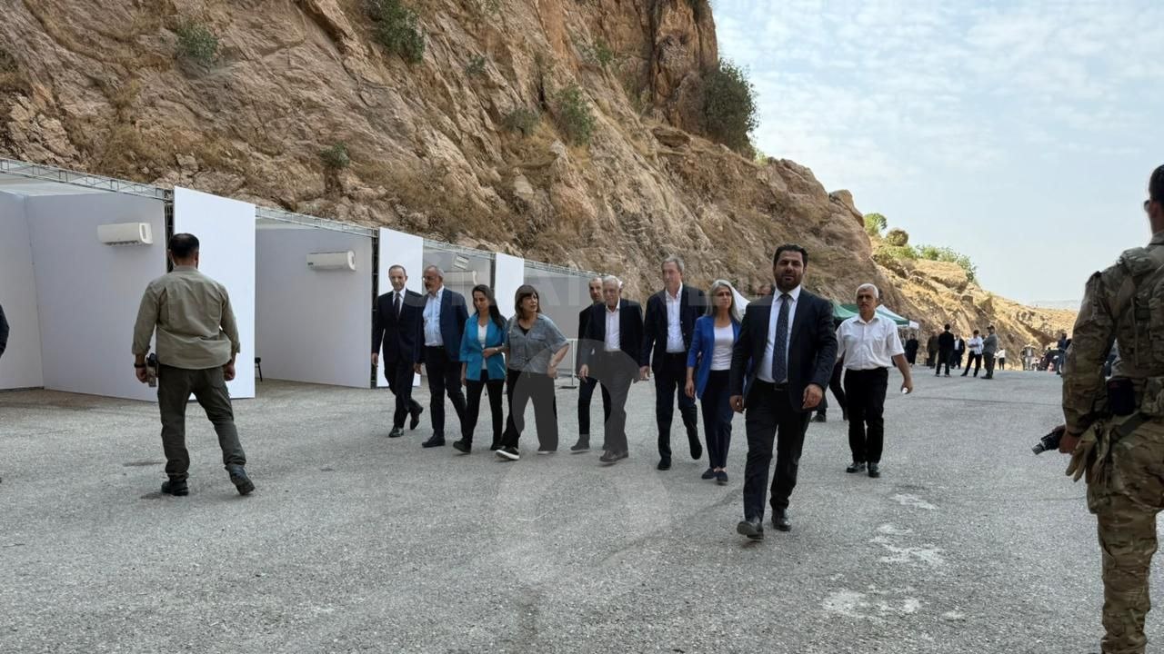 تفاصيل جديدة عن مراسم تسليم السلاح من حزب العمال الكردستاني