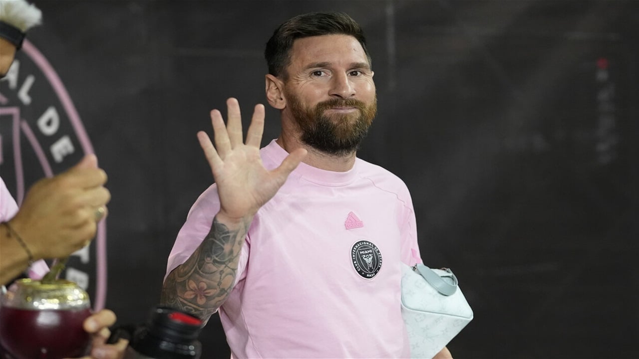 هل يشارك ميسي بمونديال 2026.. رونالدو يجيب