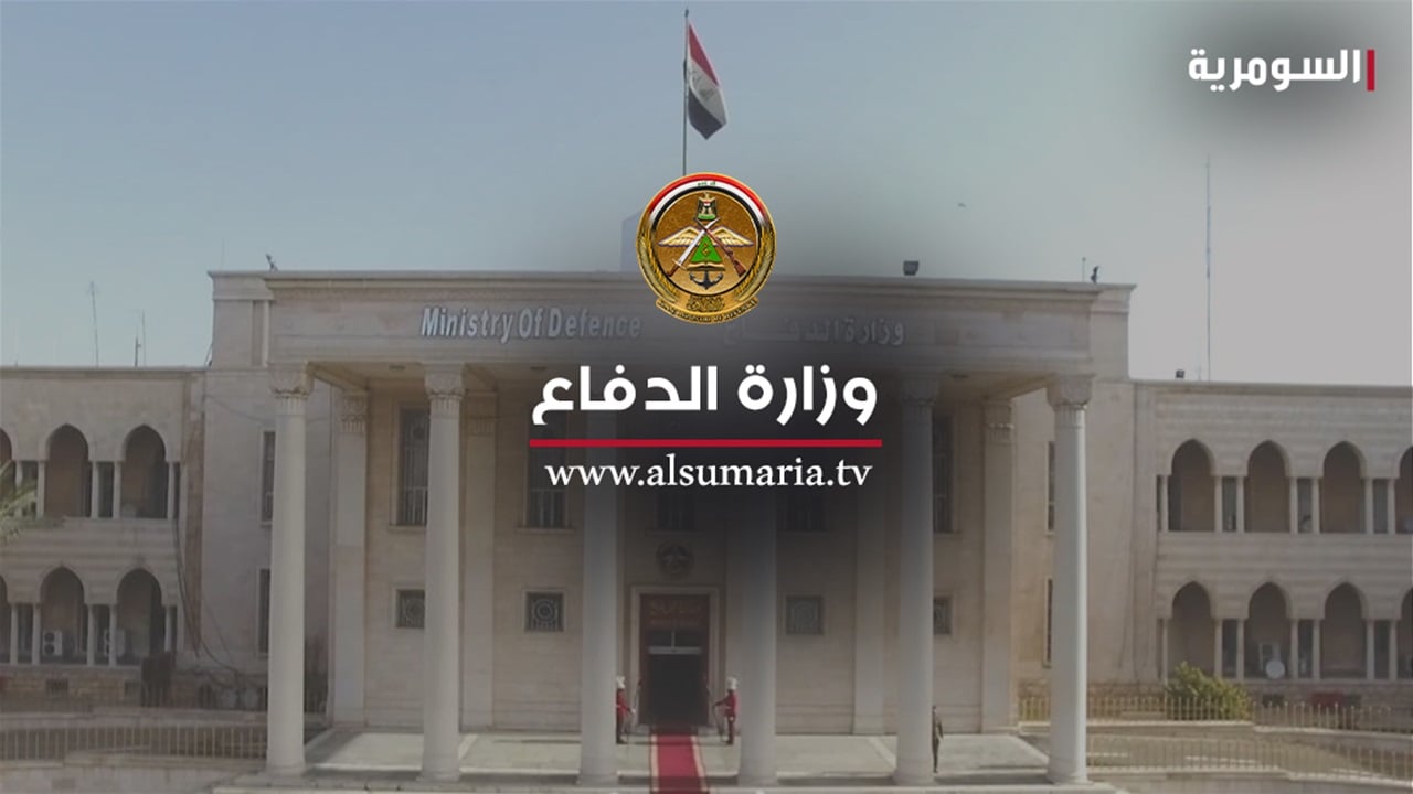 توقيع الأمر الديواني بترقية ضباط الدفاع