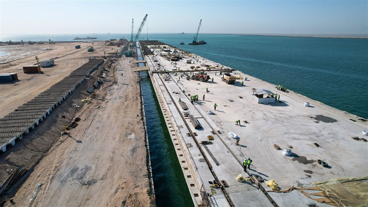 بدء نقل ملكية الأراضي تمهيداً لانطلاق مشروع طريق التنمية