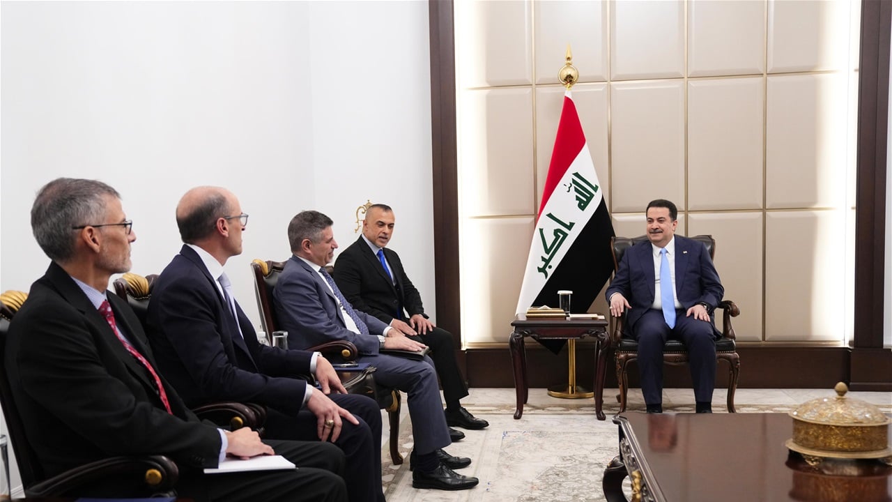 رئيس الوزراء يؤكد لشركة نفط أميركية ضرورة زيادة استثمار الغاز المصاحب