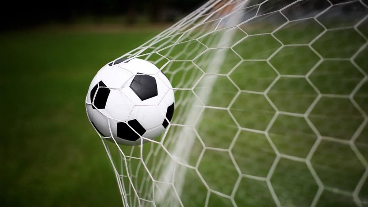 قبيل كأس العالم 2026.. تعديلات ثورية مرتقبة على قوانين كرة القدم
