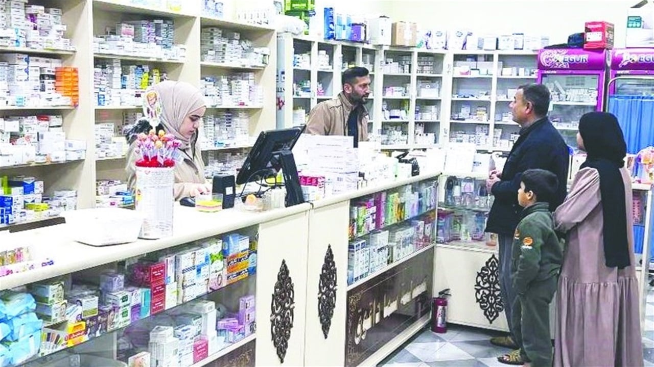 نقابة الصيادلة تسعى لحل أزمة الصيدليات الخافرة: حماية أمنية وتوزيع على 24 ساعة