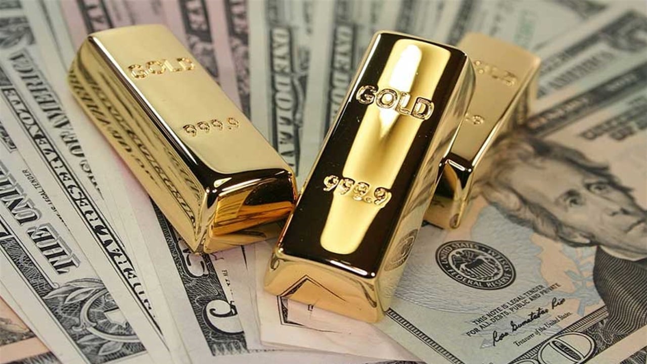 الذهب يقفز مع تراجع الدولار