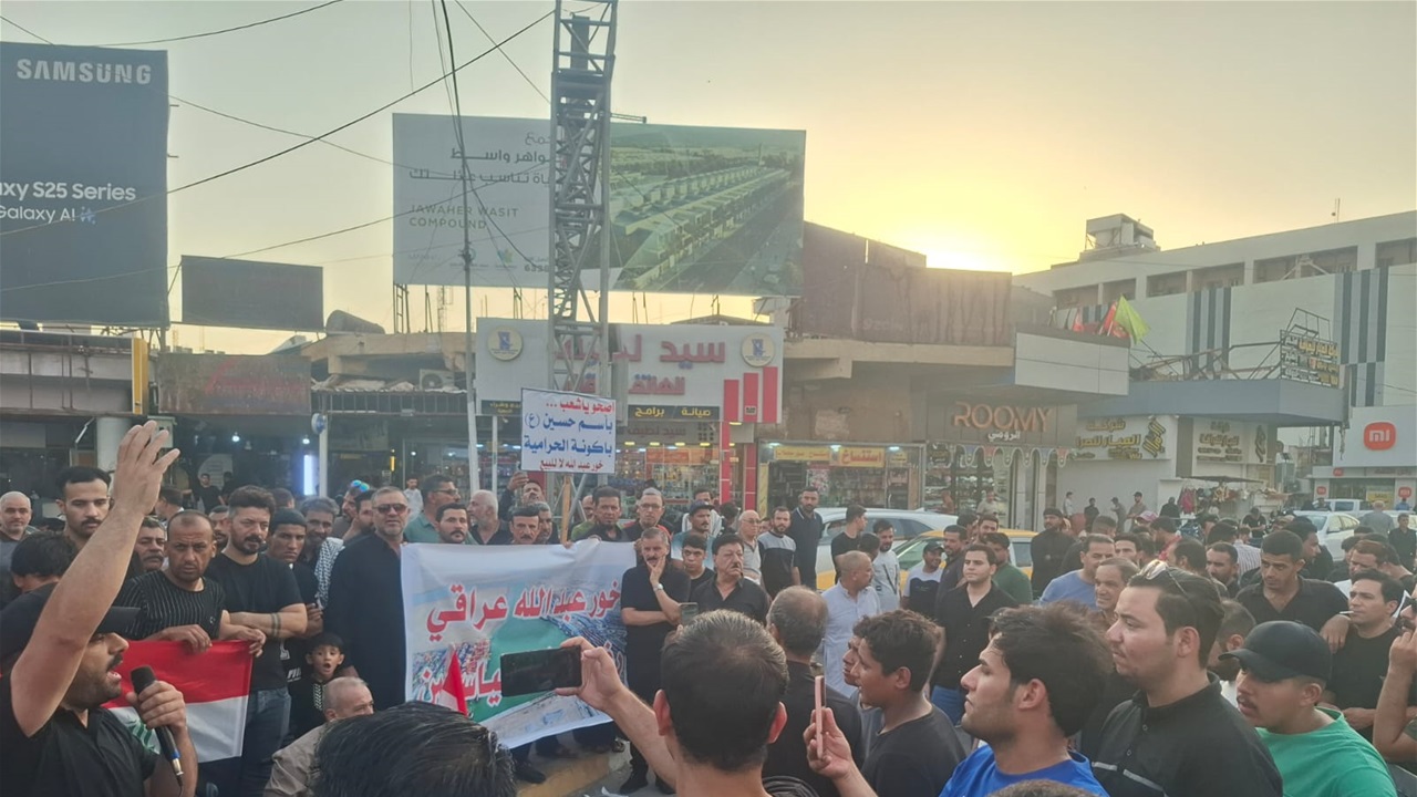 واسط تنتفض.. العشرات يخرجون باحتجاجات على اتفاقية خور عبد الله (صور)