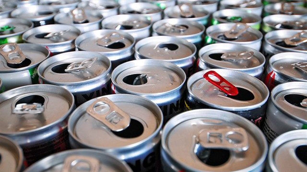 7 أضرار صحية للافراط في تناول مشروبات الطاقة