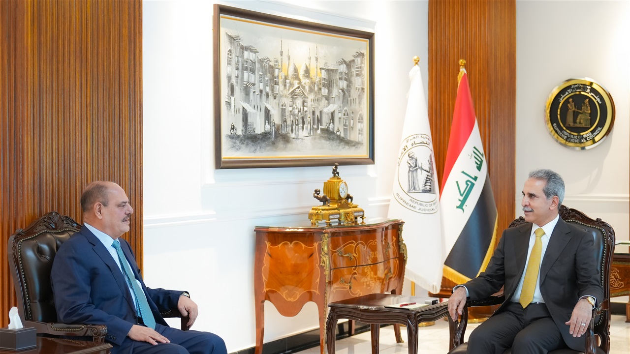 رئيس مجلس القضاء يستقبل نقيب الصحفيين