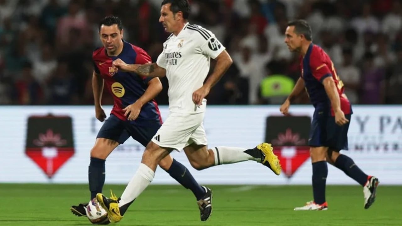 بين برشلونة ومدريد وهذا موعده.. أمريكا تستضيف كلاسيكو الأساطير