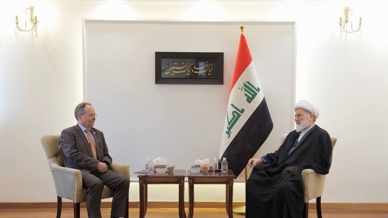 الشيخ حمودي يدعو السفير السويسري للتعاون في تعقب الأموال العراقية