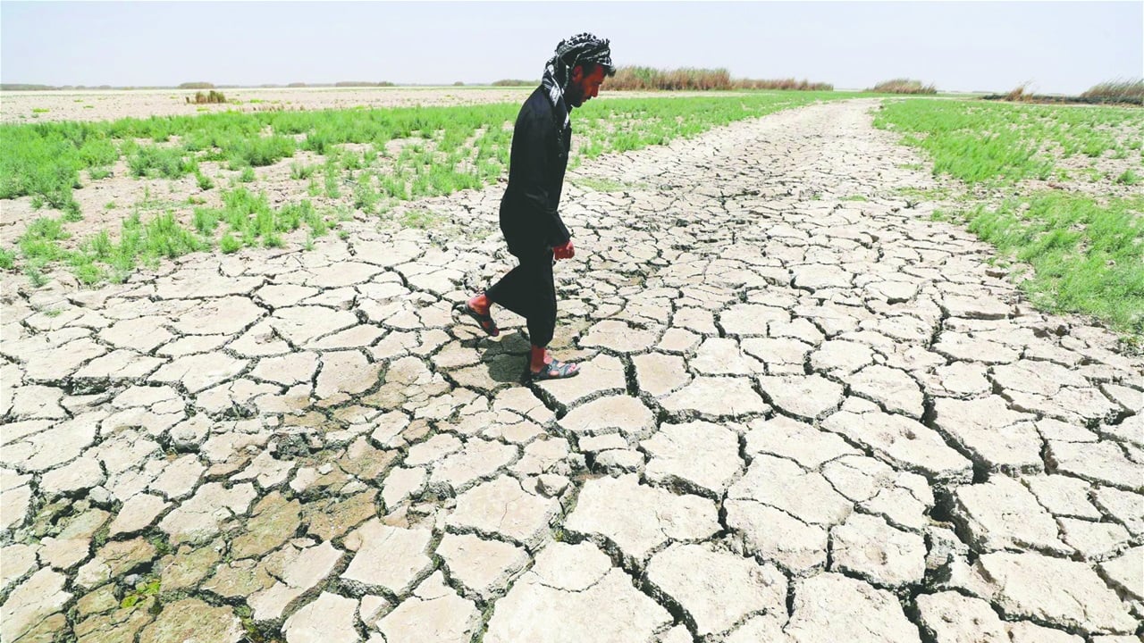 أزمة النزوح الداخلي تتفاقم: 24,500 عائلة تهجر منازلها.. وتحذير من &quot;عبء&quot; جديد