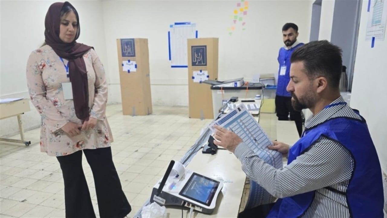 تنويه من المفوضية حول موظفي الاقتراع