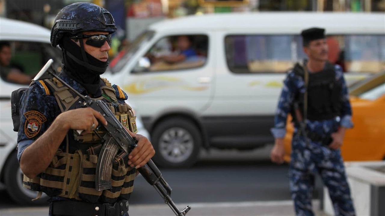 بآلة حادة.. شجار &quot;دموي&quot; بين مسؤول خدمات وعنصر أمني في كلية التراث ببغداد