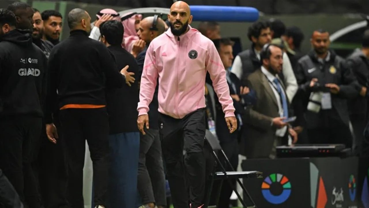حارس ميسي الشخصي.. صفات خارقة وراتب خيالي!