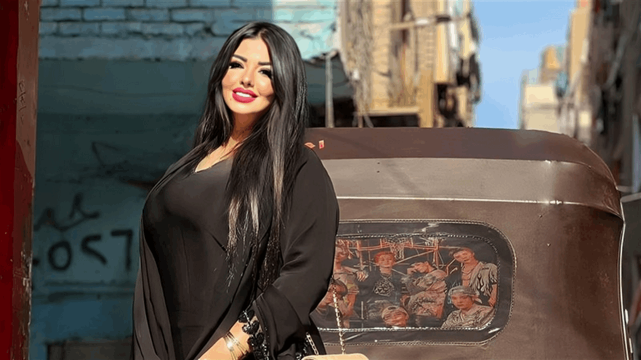 القبض على البلوغر &quot;أم عباية سودا&quot;