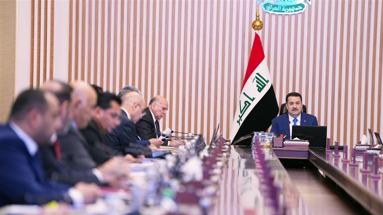 قرارات جلسة مجلس الوزراء بينها يخص رواتب موظفي الإقليم