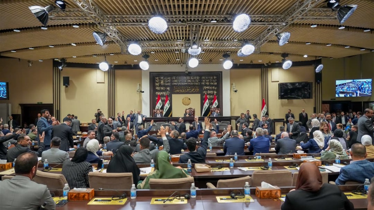 البرلمان يرفع فقرة التصويت على &quot;قائمة السفراء&quot; ويستأنف جلسته