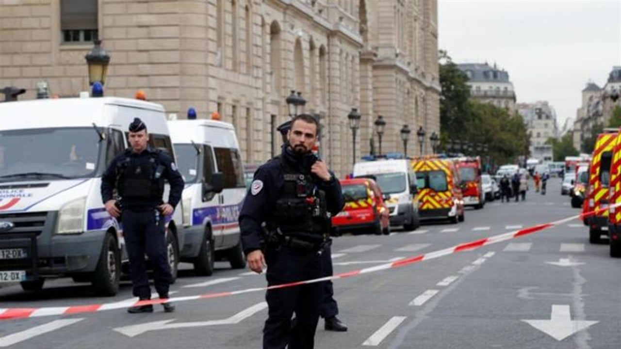 المنفذ تم قتله..  4 إصابات في حادث طعن جنوب فرنسا