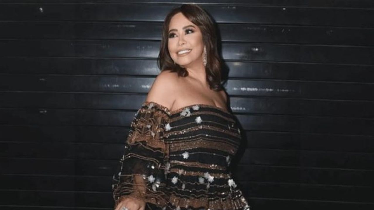 تصريح مفاجئ من شيرين عبد الوهاب بخصوص محاميها