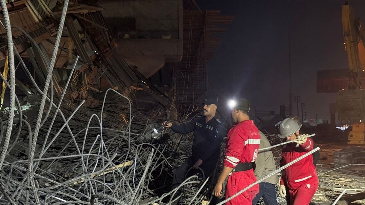 الدفاع المدني تعلن إنقاذ ثمانية اشخاص بحادث مجسر كربلاء