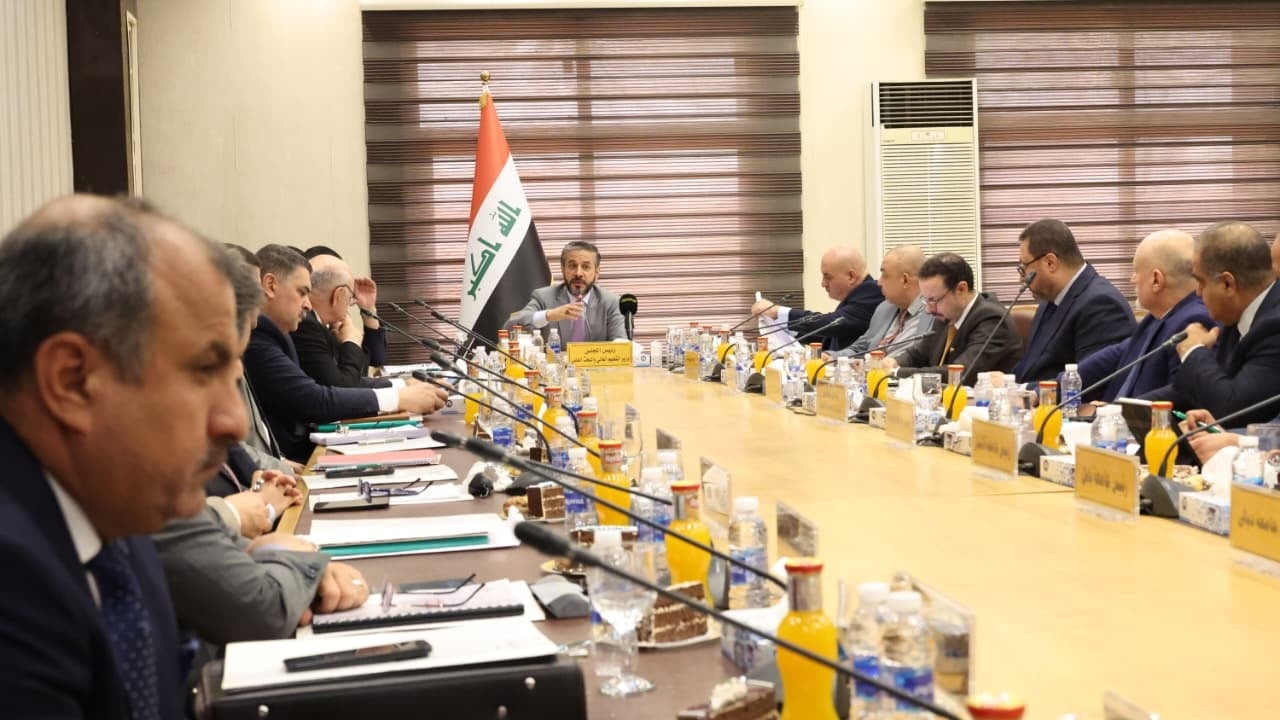 إقرار لائحة الأعراف الجامعية في العراق