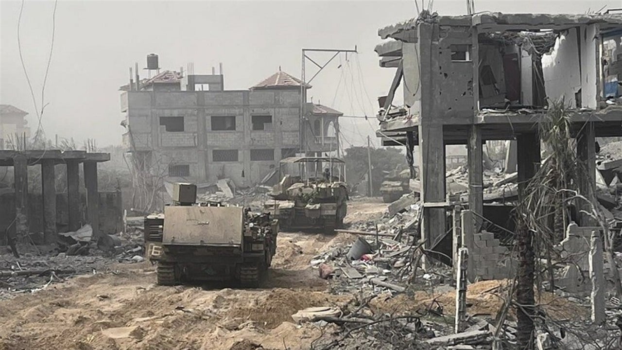 غزة: إسرائيل هدمت آلاف الأبراج السكنية وهجرت 350 ألف شخص