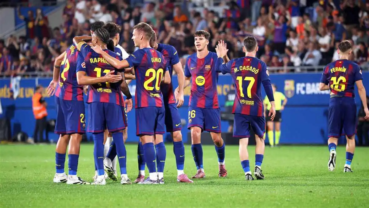انتقادات تطال ملعب برشلونة.. اللاعبون غادروا دون استحمام