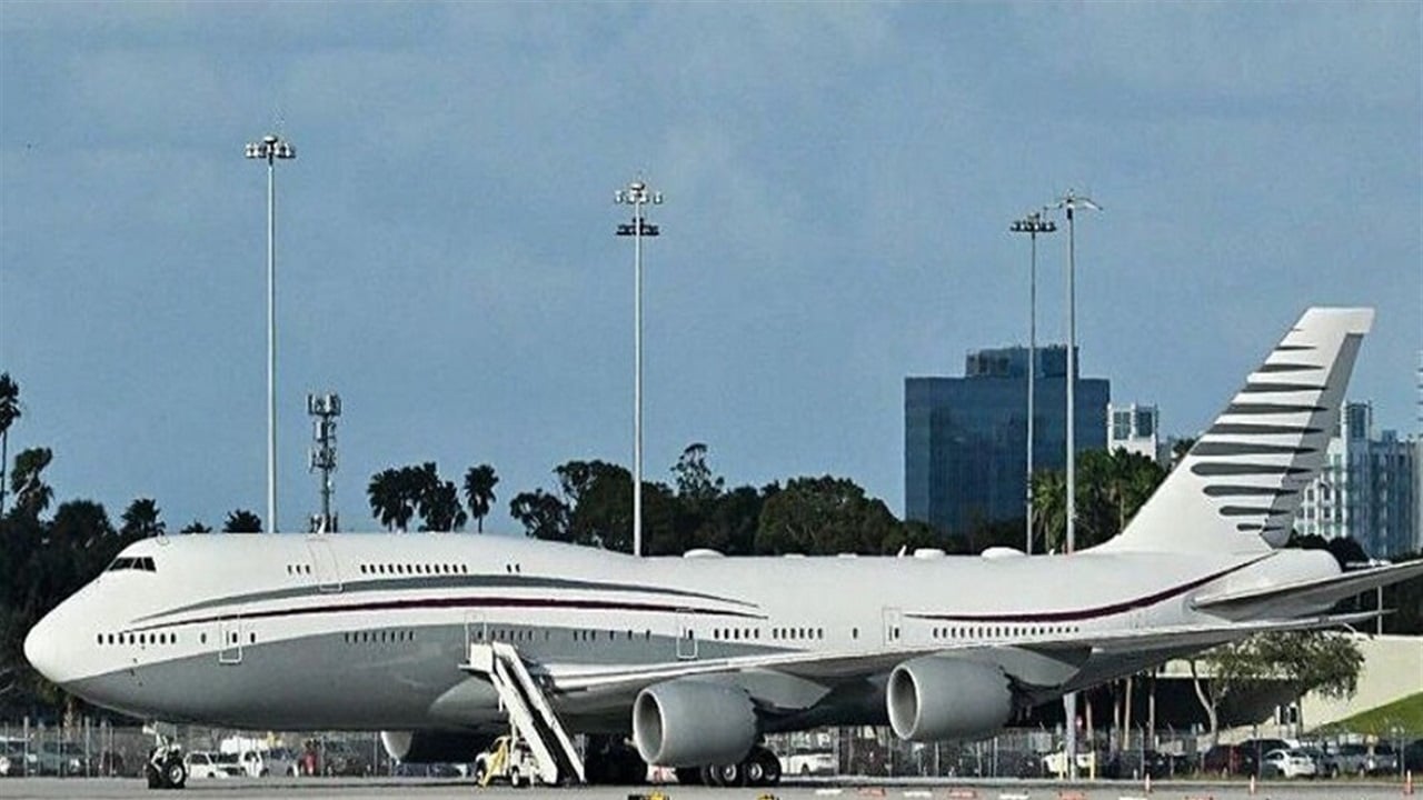 هدية قطر لترامب في ورشة سرية