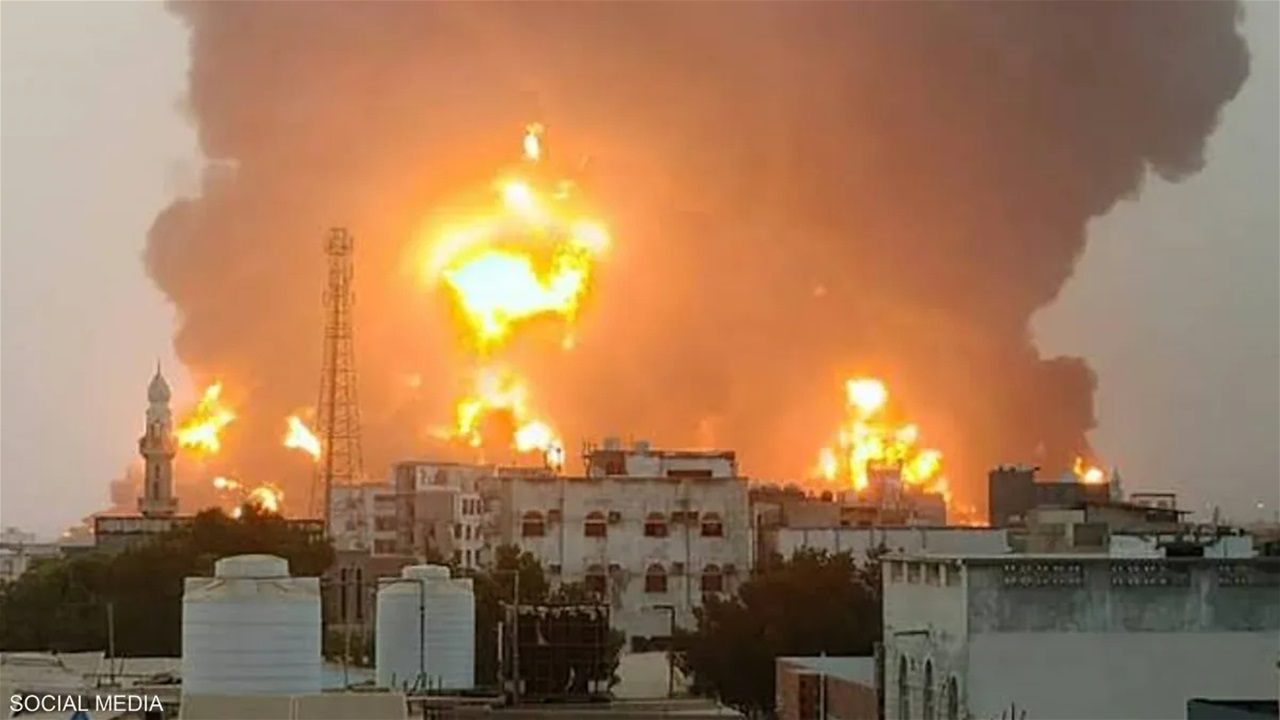 بعد &quot;انذار الحديدة&quot;.. الحوثيون يعلنون التصدي لهجمات إسرائيلية